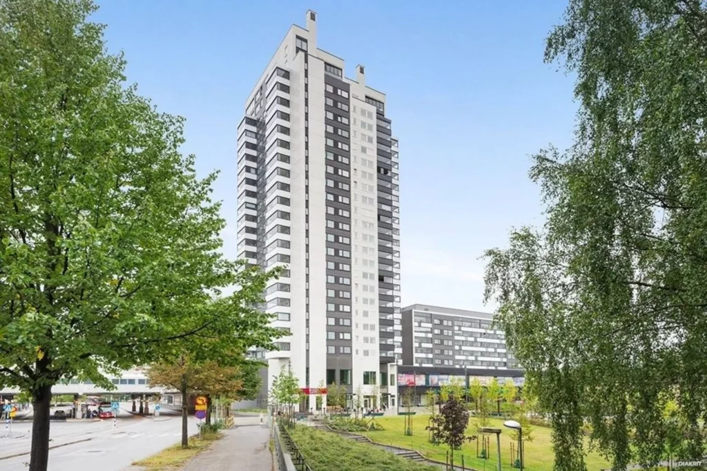 30. Renoverad balkong bostadsrattsforening Taby Nasbypark scaled